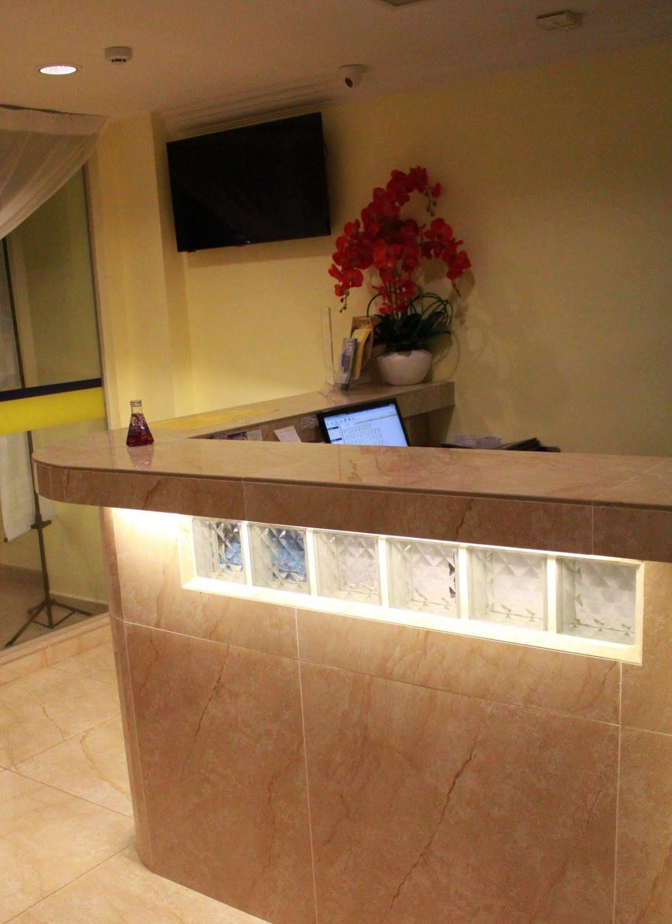 Sun Inns Hotel Sentral, Brickfields Куала Лумпур Екстериор снимка